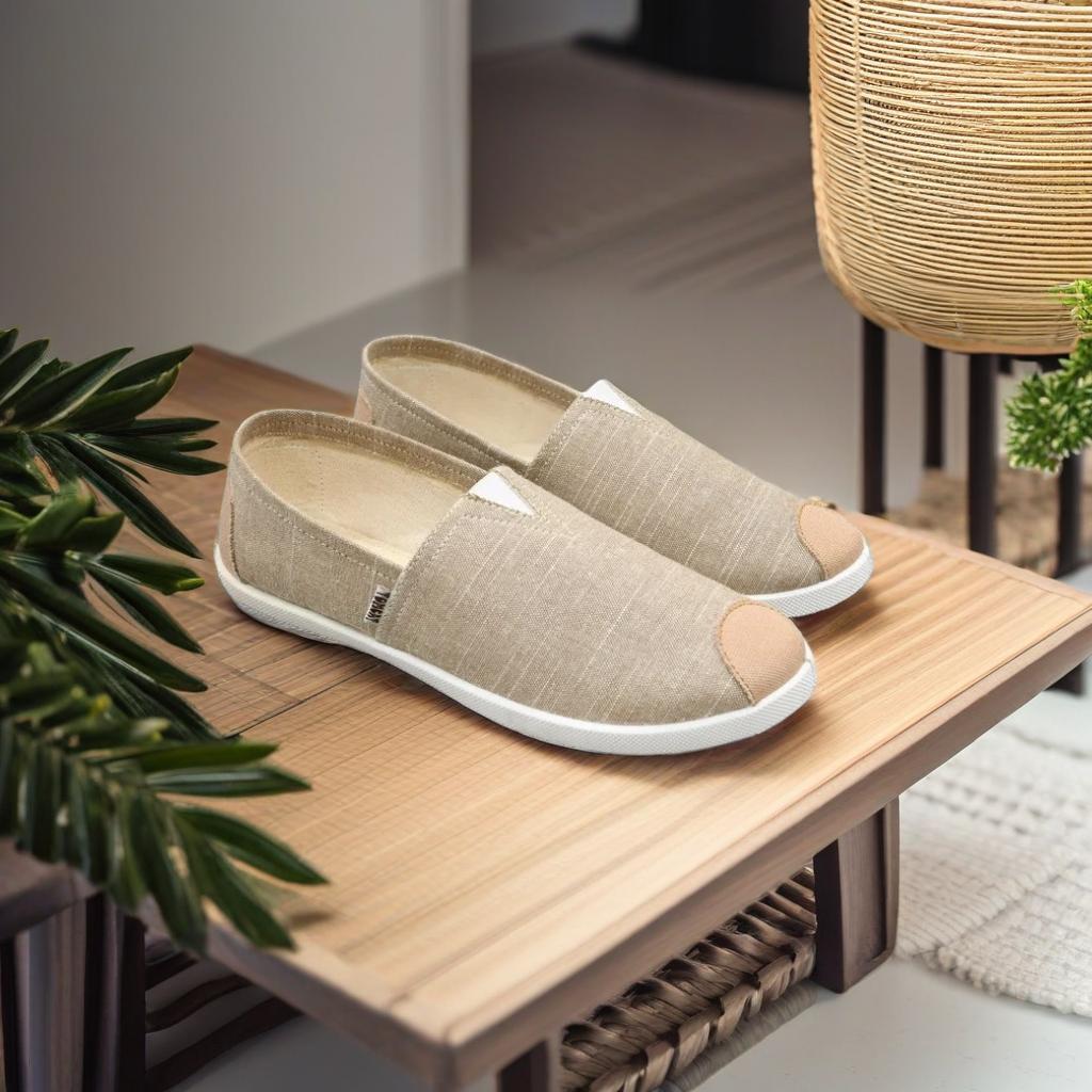 Emmy Chapisha Canvas Shoes - Beige